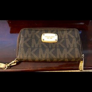 Michael Kors brown wristlet wallet